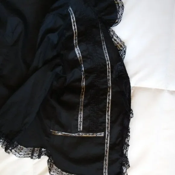 Black cotton 3/4 sleeve button down shirt with lace trim Xhilaration size XS - Picture 11 of 16